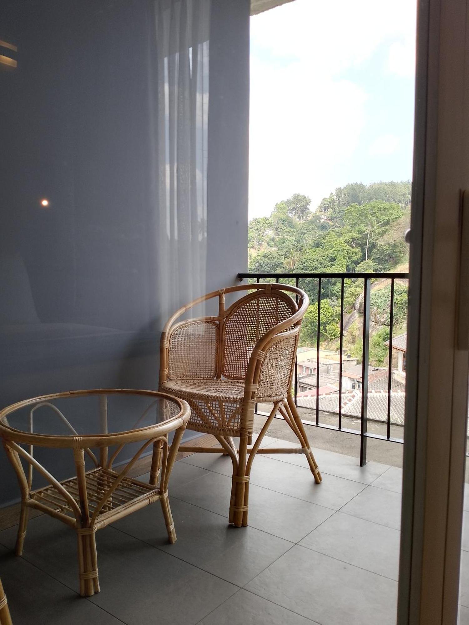 Kurumbunkz Kandy Buitenkant foto